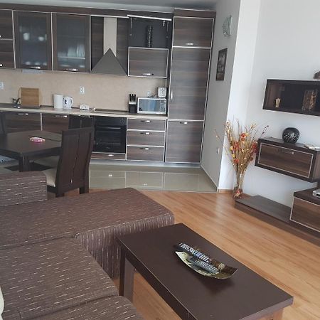 Tatyana Apartment Burgas Stad Buitenkant foto